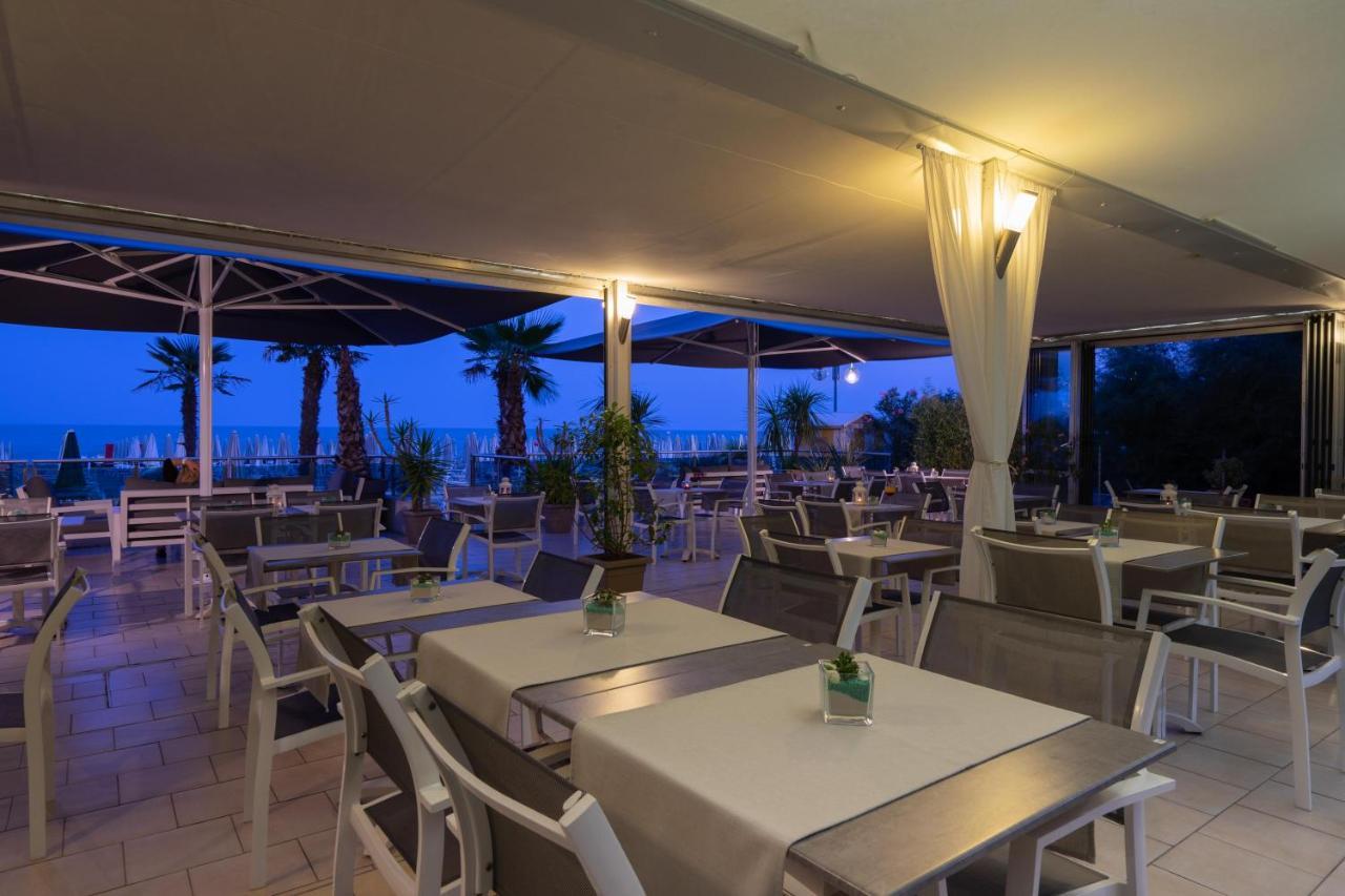 Hotel Delaville Frontemare Лидо-ди-Езоло Экстерьер фото