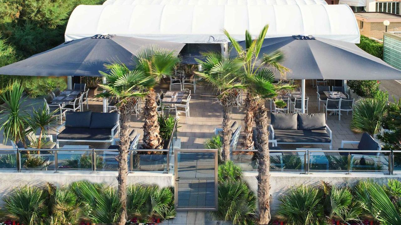 Hotel Delaville Frontemare Лидо-ди-Езоло Экстерьер фото